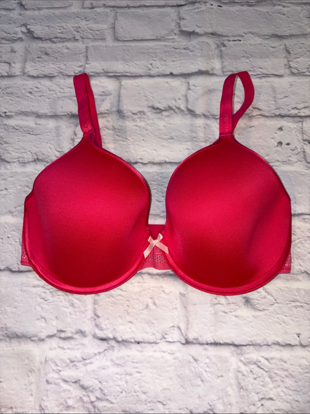 Chantelle C-Ideal Back Smoothing/Plunge T-Shirt Underwire Bra Hot Pink Size 32DD
